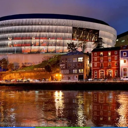 Homestay szállás A 5 Minutos Andando Del Casco Viejo, Ayuntamiento, Plaza Circular Y Gran Via De Y Proximo A 2 Lineas De Metro