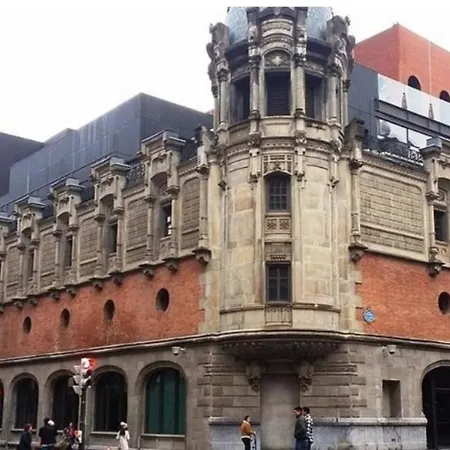 Homestay szállás A 5 Minutos Andando Del Casco Viejo, Ayuntamiento, Plaza Circular Y Gran Via De Y Proximo A 2 Lineas De Metro