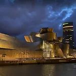 Homestay szállás A 5 Minutos Andando Del Casco Viejo, Ayuntamiento, Plaza Circular Y Gran Via De Y Proximo A 2 Lineas De Metro Bilbao