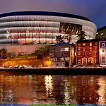 Homestay szállás A 5 Minutos Andando Del Casco Viejo, Ayuntamiento, Plaza Circular Y Gran Via De Y Proximo A 2 Lineas De Metro