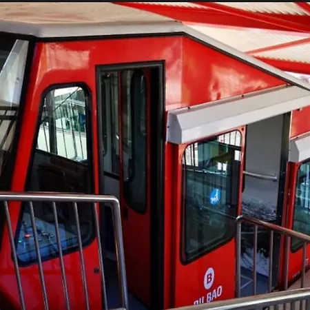 Проживание в семье A 5 Minutos Andando Del Casco Viejo, Ayuntamiento, Plaza Circular Y Gran Via De Y Proximo A 2 Lineas De Metro *