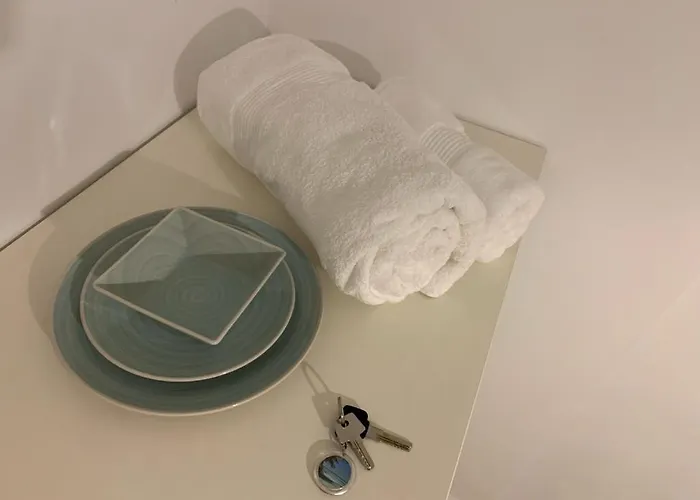 Homestay A 5 Minutos Andando Del Casco Viejo, Ayuntamiento, Plaza Circular Y Gran Via De Y Proximo A 2 Lineas De Metro