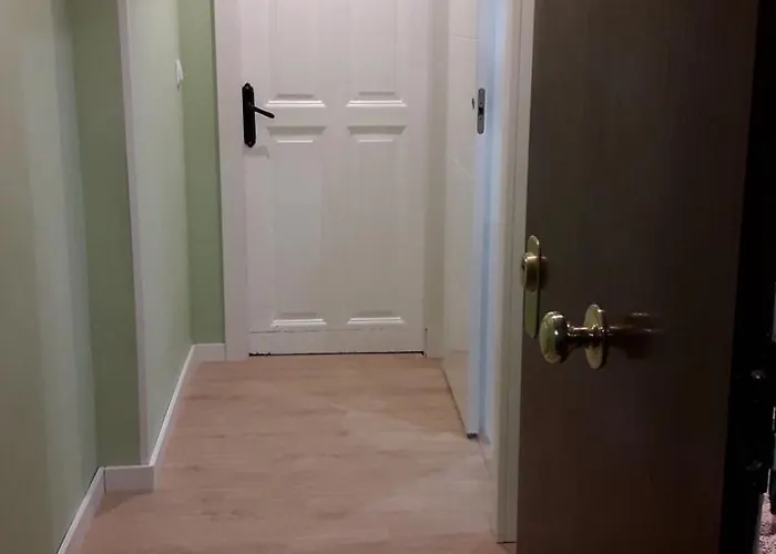 Homestay A 5 Minutos Andando Del Casco Viejo, Ayuntamiento, Plaza Circular Y Gran Via De Y Proximo A 2 Lineas De Metro *