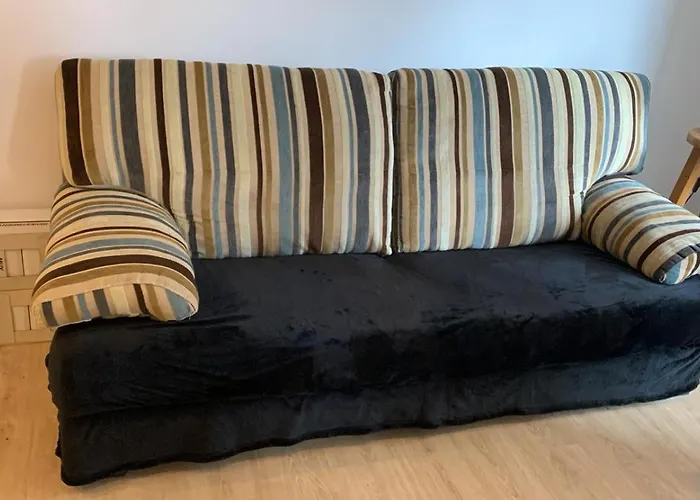 Homestay A 5 Minutos Andando Del Casco Viejo, Ayuntamiento, Plaza Circular Y Gran Via De Y Proximo A 2 Lineas De Metro