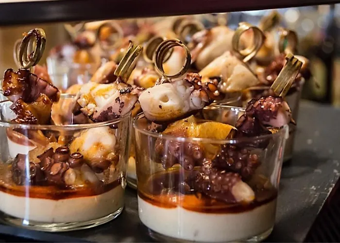 Проживание в семье A 5 Minutos Andando Del Casco Viejo, Ayuntamiento, Plaza Circular Y Gran Via De Y Proximo A 2 Lineas De Metro Бильбао