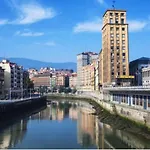 A 5 Minutos Andando Del Casco Viejo, Ayuntamiento, Plaza Circular Y Gran Via De Y Proximo A 2 Lineas De Metro Bilbao